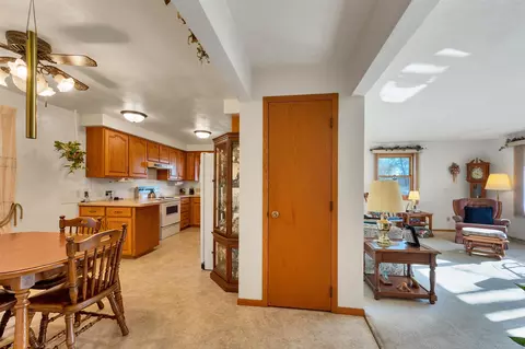 Entry Way - w3488 Center Valley Road, Appleton, WI 54913 photo 1 of 4