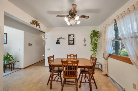 Dining - w3488 Center Valley Road, Appleton, WI 54913 photo 3 of 3