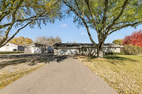 w6698 School Road, Greenville, WI 54942