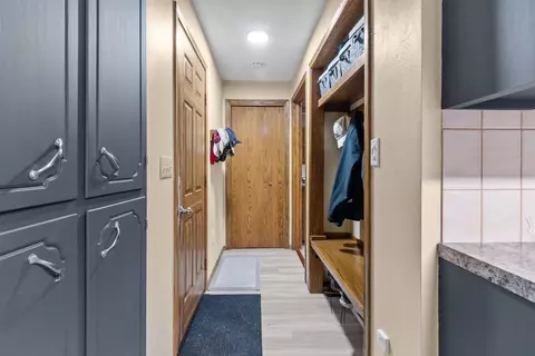 Entry Way - 1022 E Capitol Dr, Appleton, WI 54911 photo 1 of 1