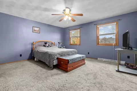 Bedroom - 1022 E Capitol Dr, Appleton, WI 54911 photo 2 of 8