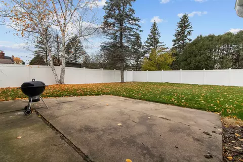 Exterior - 1022 E Capitol Dr, Appleton, WI 54911 photo 6 of 8