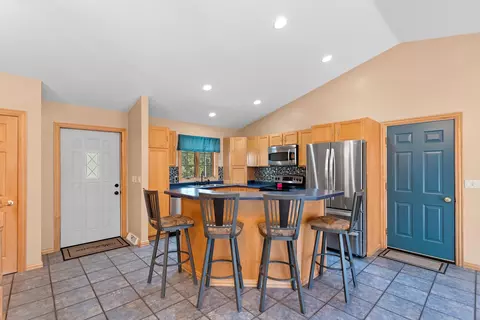 Entry Way - 189 River Pine Dr, Shawano, WI 54166 photo 1 of 4