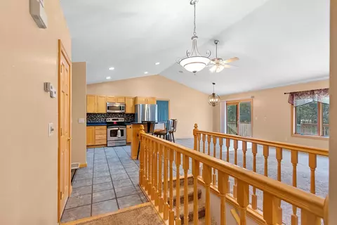 Entry Way - 189 River Pine Dr, Shawano, WI 54166 photo 3 of 4