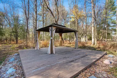 Exterior - 189 River Pine Dr, Shawano, WI 54166 photo 8 of 12