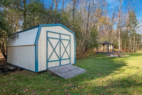 Exterior - 189 River Pine Dr, Shawano, WI 54166 photo 11 of 12