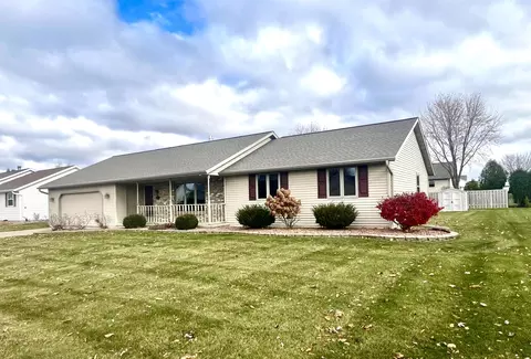 2605 Altair St, Green Bay, WI 54311