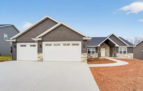 1621 Founders St, Neenah, WI 54956