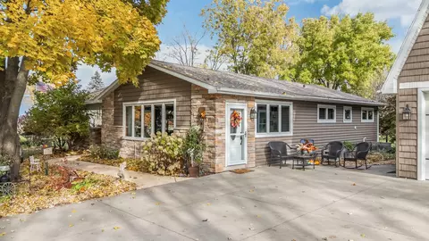 9286 Kumbier Rd, Winneconne, WI 54986