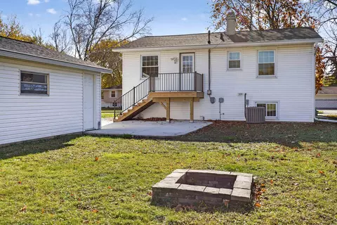 Exterior - 1200 W Bell Ave, Appleton, WI 54914 photo 2 of 9
