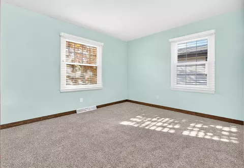 Bedroom - 1200 W Bell Ave, Appleton, WI 54914 photo 1 of 4