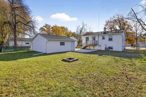 Exterior - 1200 W Bell Ave, Appleton, WI 54914 photo 5 of 9