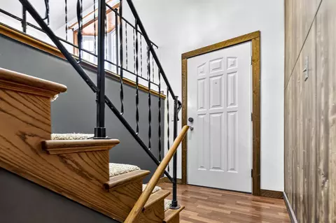 Entry Way - 1200 W Bell Ave, Appleton, WI 54914 photo 3 of 5