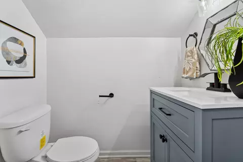 Bath - 521 E 2nd St, Kimberly, WI 54136 photo 2 of 2