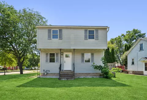 Exterior - 521 E 2nd St, Kimberly, WI 54136 photo 5 of 5