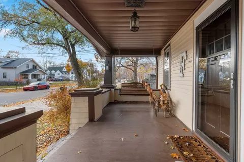 1024 W Elsie St, Appleton, WI 54914 photo 2