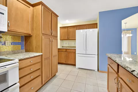 4733 Westbrook Ct, Appleton, WI 54913 photo 9