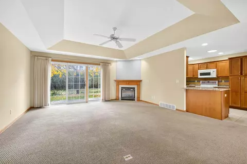 4733 Westbrook Ct, Appleton, WI 54913 photo 2
