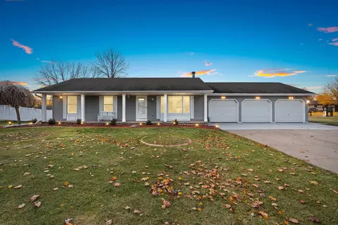 2174 Nellie Ln, Green Bay, WI 54311