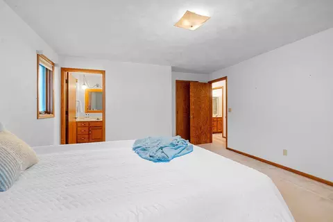Bedroom - 3118 N Oneida St, Appleton, WI 54911 photo 4 of 10
