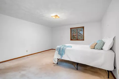 Bedroom - 3118 N Oneida St, Appleton, WI 54911 photo 1 of 10