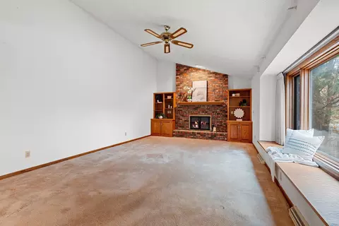 Living - 3118 N Oneida St, Appleton, WI 54911 photo 6 of 8