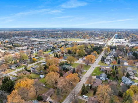 View/Area - 3118 N Oneida St, Appleton, WI 54911 photo 1 of 10