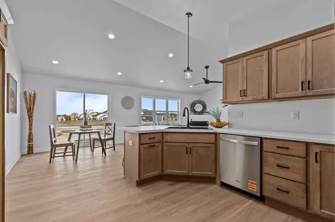 W5604 Tonys Way, Appleton, WI 54915 photo 8
