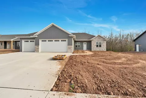 2578 N Stellita Cir, De Pere, WI 54115