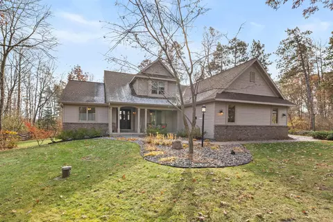 9457 Woodland Cir, Amherst Junction, WI 54407