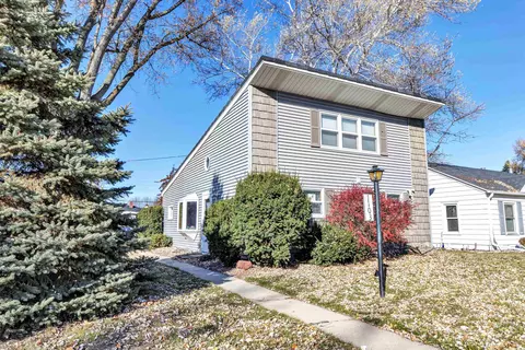 1103 Marshall Ave, Green Bay, WI 54303