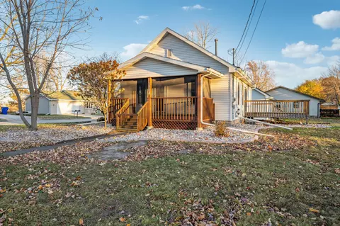 1704 Lawe St, Kaukauna, WI 54130