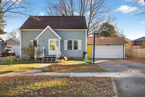 1016 S Washington St, Shawano, WI 54166