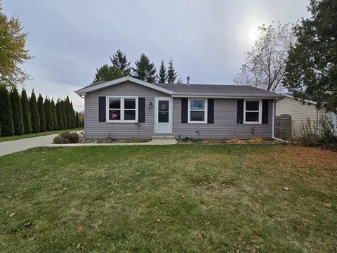 807 E Linden Ave, Manitowoc, WI 54220
