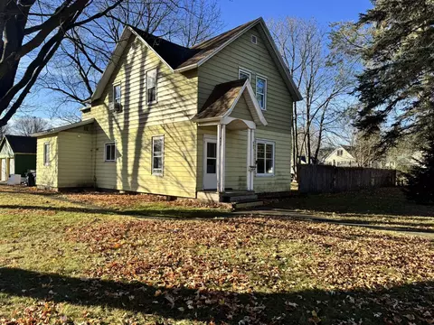 602 W Wescott Ave, Shawano, WI 54166