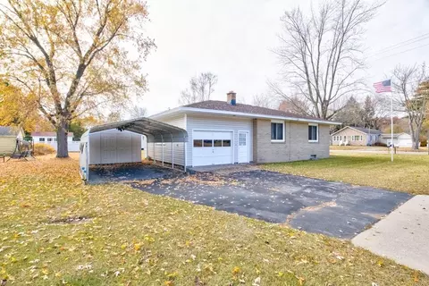 200 S Wood Ave, Peshtigo, WI 54157