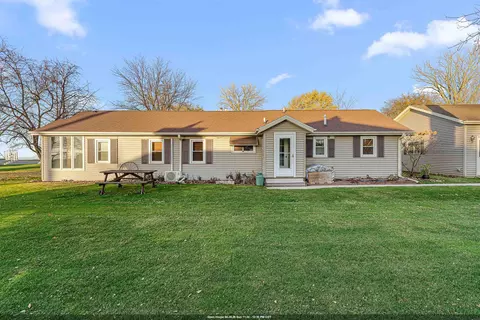 n8464 Minawa Beach Road, Fond Du Lac, WI 54937
