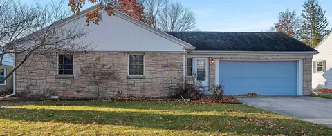 1217 Oregon St, Green Bay, WI 54303