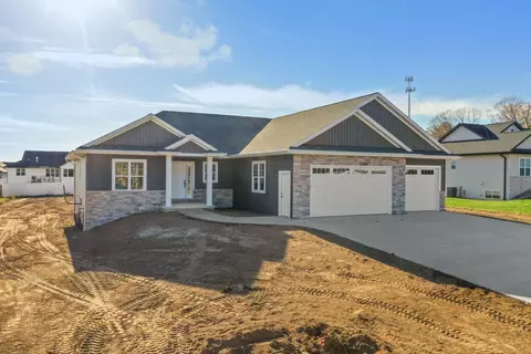 2658 Chambers Xing, Green Bay, WI 54313