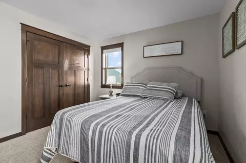 Bedroom - 2712 W Fallen Oak Dr, Appleton, WI 54913 photo 2 of 4