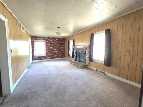 315 S Main St, Plainfield, WI 54966 photo 4