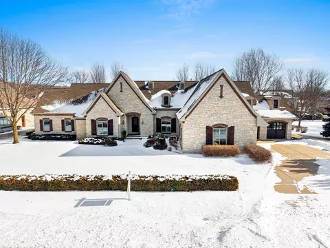 n8418 North Shore Road, Menasha, WI 54952