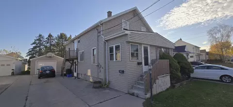 2015 25th St, Two Rivers, WI 54241
