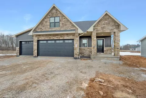 4980 Water Mint Ct, Green Bay, WI 54313