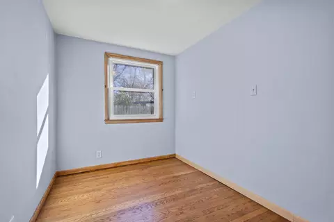 Bedroom - 400 S Douglas St, Appleton, WI 54914 photo 3 of 3