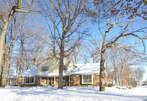 421 Polaris Ct, Green Bay, WI 54302