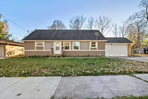 1243 Grant St, Green Bay, WI 54303
