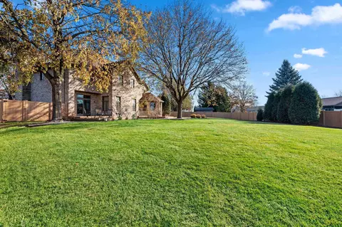 Exterior - 3117 W Twin Willow Ct, Appleton, WI 54914 photo 9 of 11