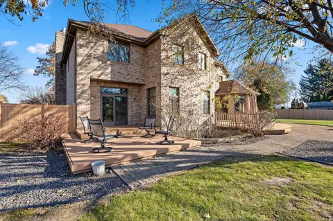 Exterior - 3117 W Twin Willow Ct, Appleton, WI 54914 photo 4 of 11