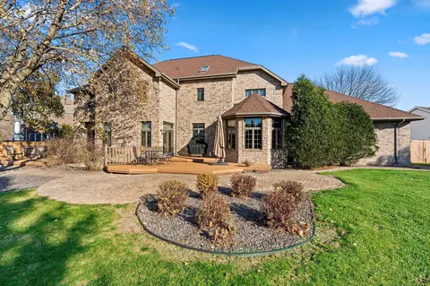 Exterior - 3117 W Twin Willow Ct, Appleton, WI 54914 photo 6 of 11